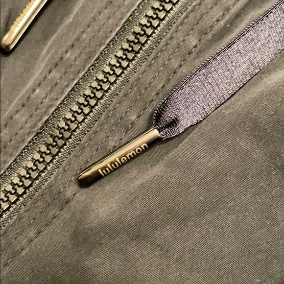 Lululemon Jacket - Picture 3 of 8